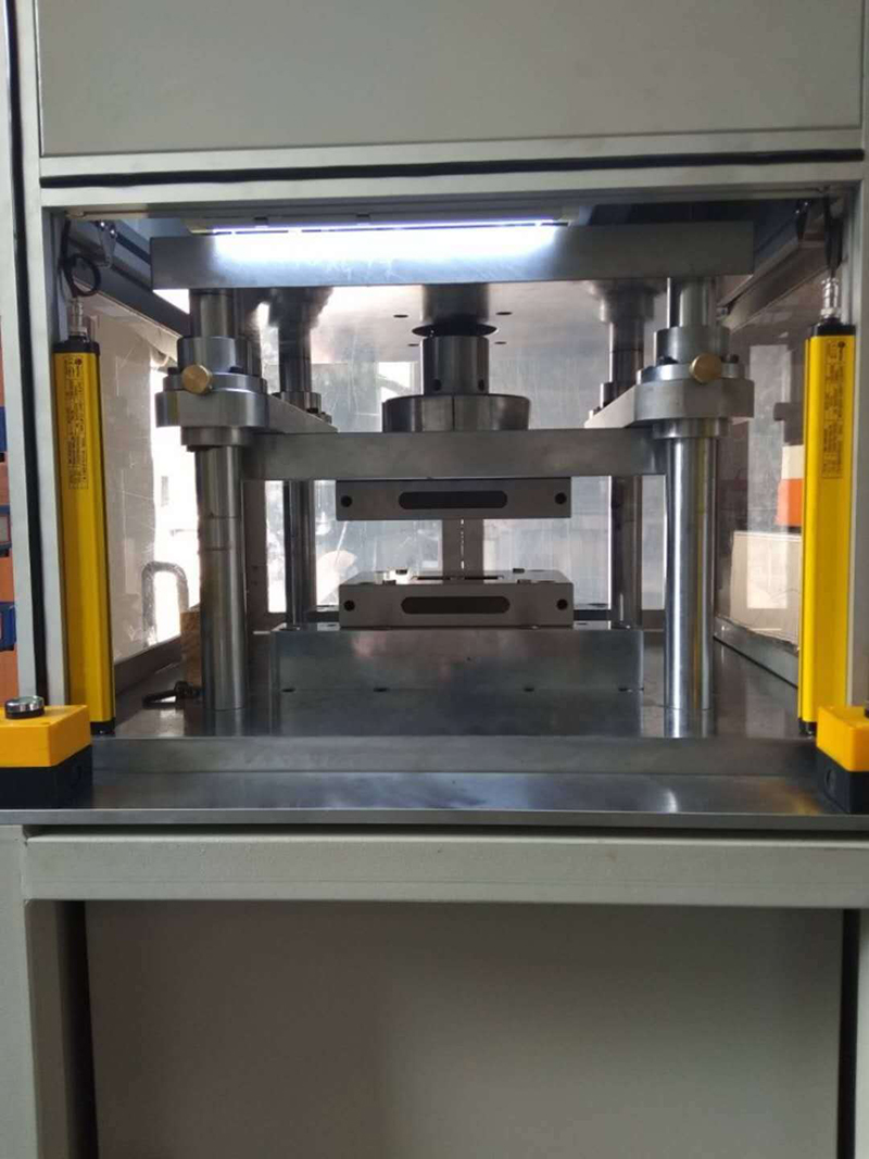  Pouch Cell Case Forming Machine 