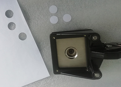 Le sertisseur manuel à pile bouton et le coupe-disque portable livrent au Portugal